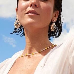 VENESSA ARIZAGA PEARL SKULL EARRINGS